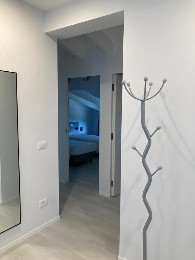 La Casa Sul Lago Apartments - Lemon Tree Apartment Лимоне сул Гарда Екстериор снимка